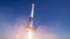O rachetă SpaceX Falcon 9 a lansat un satelin spion american