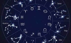 Horoscop. Ce culori norocoase, accesorii și pietre prețioase să purtăm de Revelion, ca să avem noroc. Recomandări pentru toate zodiile