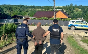 Scene ireale la o stână din Bacău, cu 'baciul Corleone': Cioban 'zidit' în găleți cu ciment de patronul nemulțumit