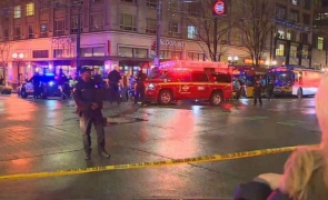 VIDEO Atac asupra protestatarilor din Seattle - Un bărbat a intrat cu mașina în mulțime apoi a deschis focul