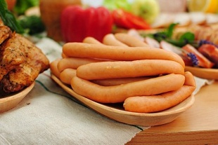 Ce alimente nu ai manca niciodata daca ai sti ce contin cu adevarat. Topul celor mai nesanatoase mezeluri