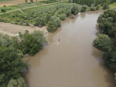 ULTIMA ORĂ! Pompierii caută o persoană  înecată