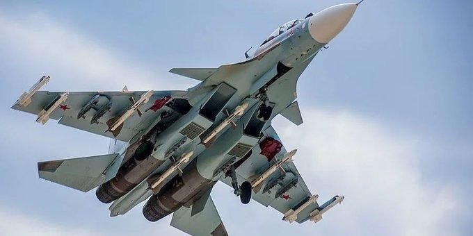 Ucraina a doborât un avion rusesc Su-30 deasupra Mării Negre, susțin serviciile ucrainene de informații