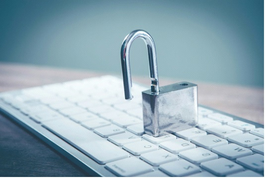 Ce tip de asigurare Cyber ar trebui să achiziționezi în funcție de profilul afacerii și de riscurile la care ești expus