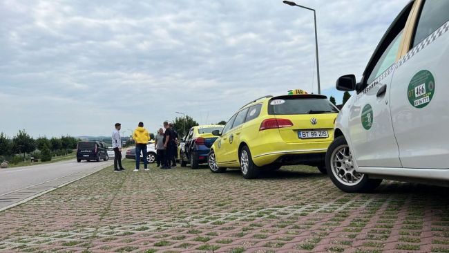  Taximetriștii din Botoșani au ieșit în stradă
