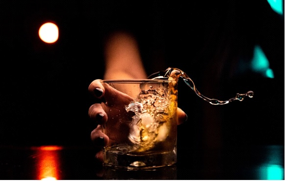 Cum recunoști băuturile alcoolice de calitate pentru a oferi o experiență plăcută consumatorilor?