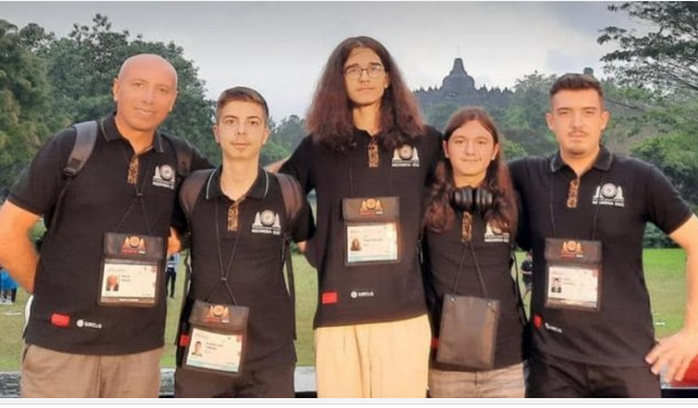 Cu 123 de medalii, România are printre cei mai buni olimpici la Informatică din lume