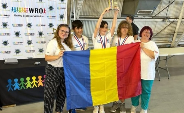 Trei elevi din Galați au devenit campioni mondiali la robotică