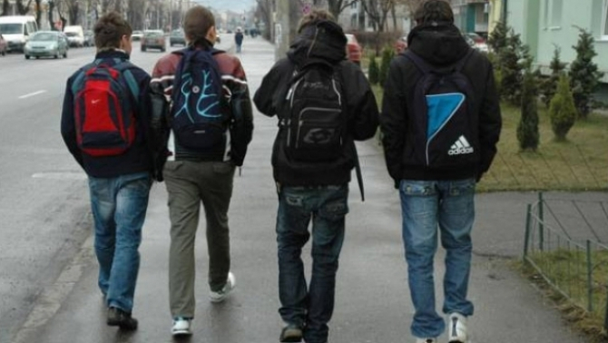 Măsurile din proiectul care stabileşte normele pentru începerea şcolii