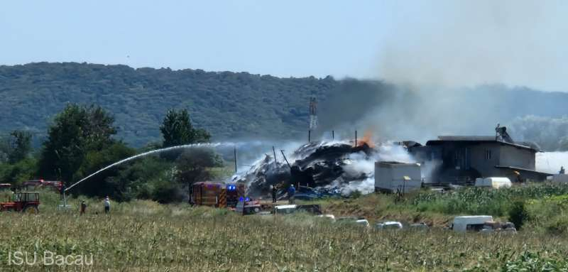 Incendiu puternic la Bacău
