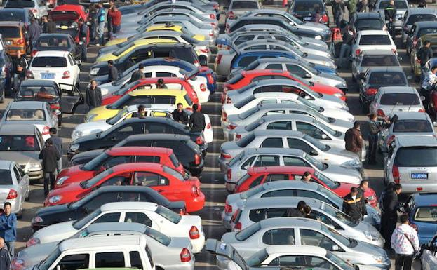 Crește alarmant importul de mașini second-hand în Iași
