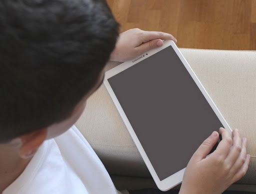  Primăria Vaslui dă aproape 2 milioane de lei pentru tabletele elevilor