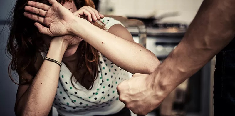 Sute de ieșeni au primit ordine de restricție pentru violență în familie!