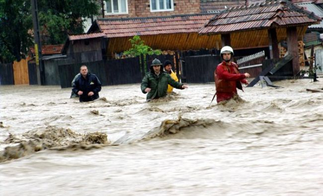  Atenționare de inundații în 30 de județe