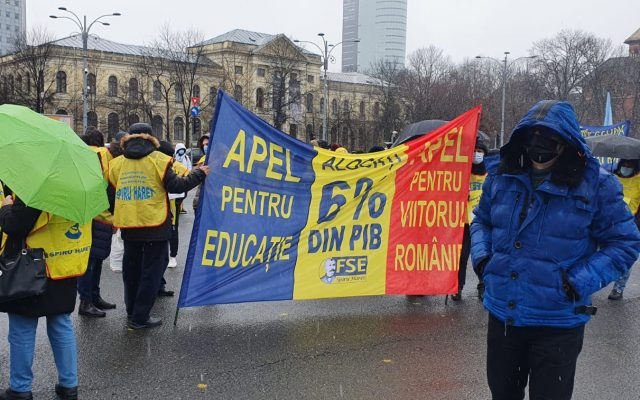 Peste 1.000 de angajați din Educație sunt așteptați să protesteze miercuri în fața Guvernului