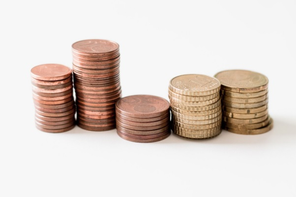 Te gândești să optezi pentru un credit nebancar? Top 4 motive pentru care să o faci