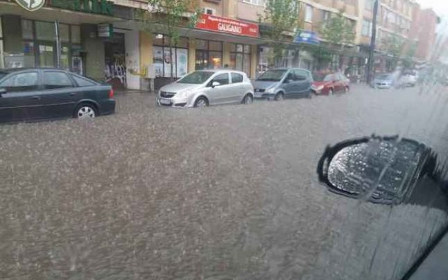 Natura a făcut prăpăd peste noapte. Cluj, cel mai afectat județ. Zeci de solicitări la 112, în doar câteva ore