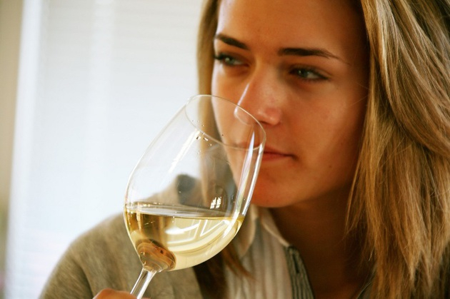 Studiul savanților francezi: Orice consum de alcool, chiar şi scăzut, are un efect dăunător asupra sănătăţii