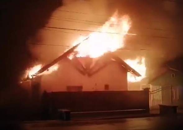 O femeie din Botoșani a ars în casă