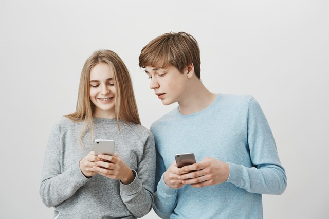 Chat roulette random: comunicare live de care nu te plictisești