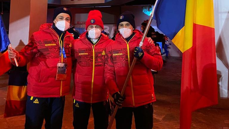  Drapelul României la Jocurile Olimpice de Iarnă a fost purtat de către un sportiv băcăuan