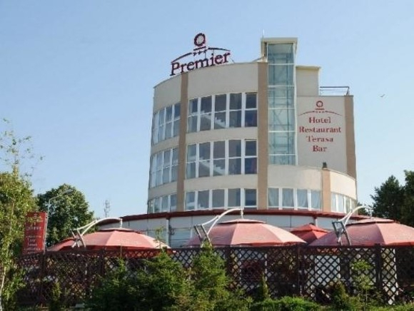  Fosta nevastă a lui Cristi Borcea a vândut hotelul de 2 milioane de euro din Botoşani. Noul proprietar l-a cumpărat pentru nepoata lui de 8 luni