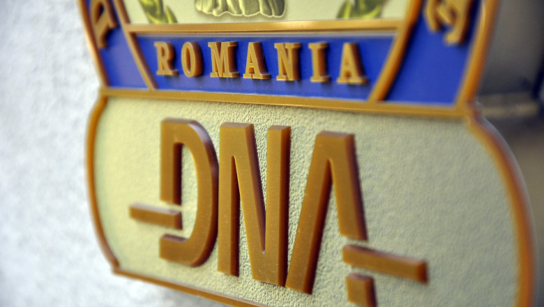 DNA a urmărit doi jurnaliști din Iași