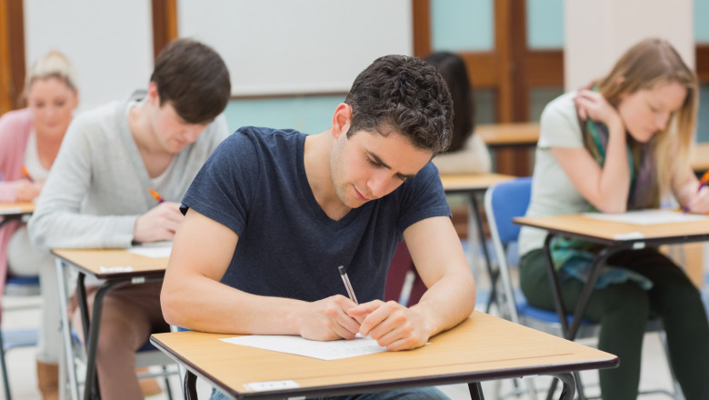 Bac 2025 - Matrice, polinom și funcție, plus trei epoci istorice