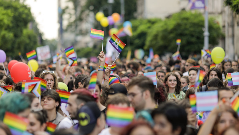 Mii de persoane au participat la Iași Pride 2025: „Nu vrem să fim tolerați. Vrem să fim respectați”