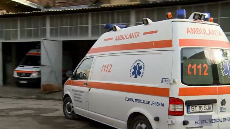 Ambulanță din Botoșani implicată într-un accident