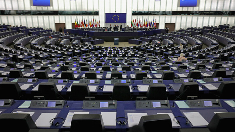 Presa din Ucraina: Rusia „a cumpărat” membri ai Parlamentului European pentru a recunoaște anexarea Crimeei