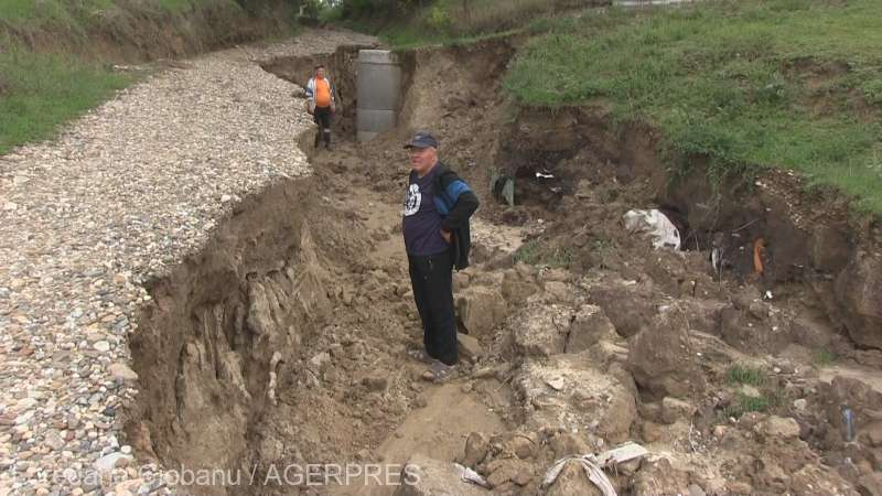 Inundațiile au afectat peste 460 de locuințe din Vaslui