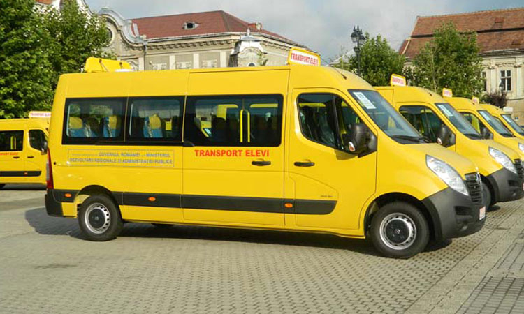 Toate microbuzele şcolare din Botoșani ar trebui înlocuite