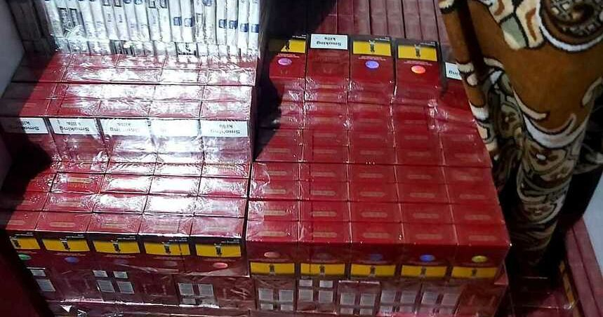 Contrabandist, prins cu 1.700 de pachete cu ţigări la frontieră