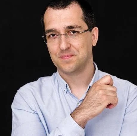 „Un colonel decidea achizițiile din pandemie, nu Guvernul” – fostul ministru acuză lipsă totală de transparență