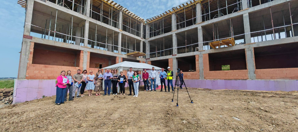 Primăria Miroslava a început construcția unei școli verzi la Valea Adâncă