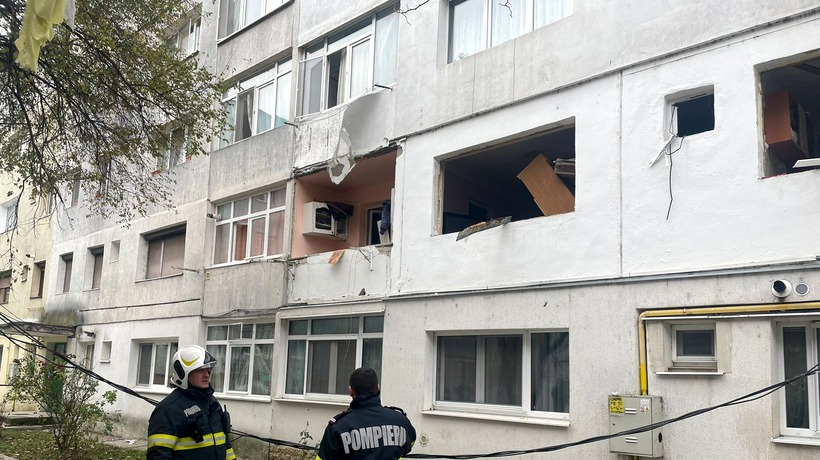 Eroul de la Bacău. A vrut să-și salveze vecinul, dar a ajuns la spital cu arsuri