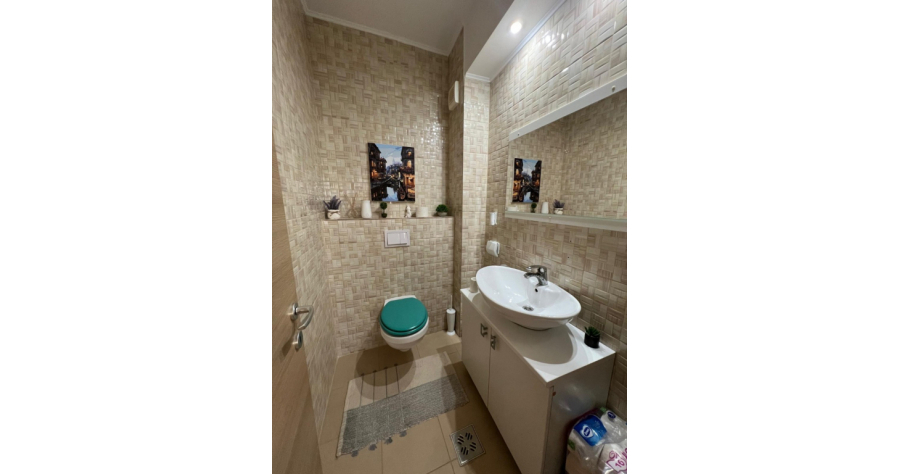 Apartament spatios 3 camere