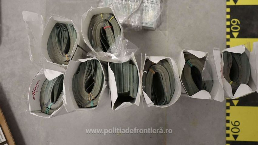 Contrabandă cu 580.000 de dolari la granița cu Ucraina. Descoperire șocantă în Punctul de Trecere Siret