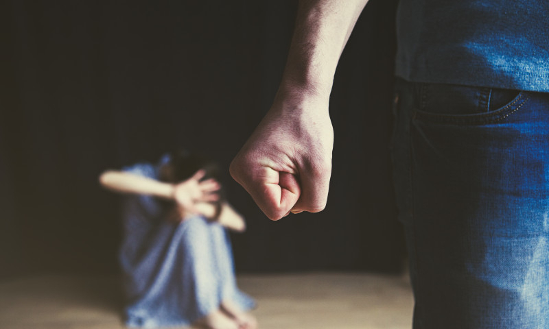 Buton de panică pentru victimele violenței domestice