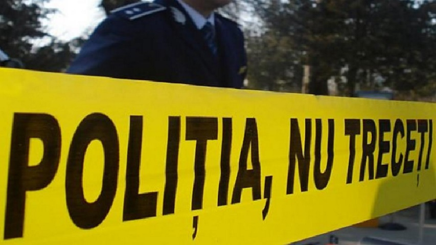 Un bărbat a înjunghiat o femeie de 35 de ani şi o fată de 10 ani, apoi s-a sinucis. Toţi trei au murit
