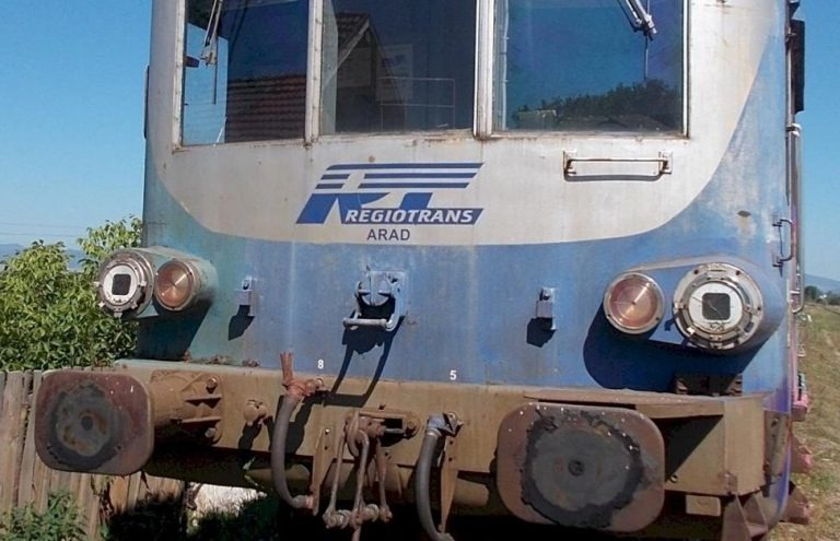 Un băiat de 14 ani, în comă după o electrocutare pe un tren din Suceava
