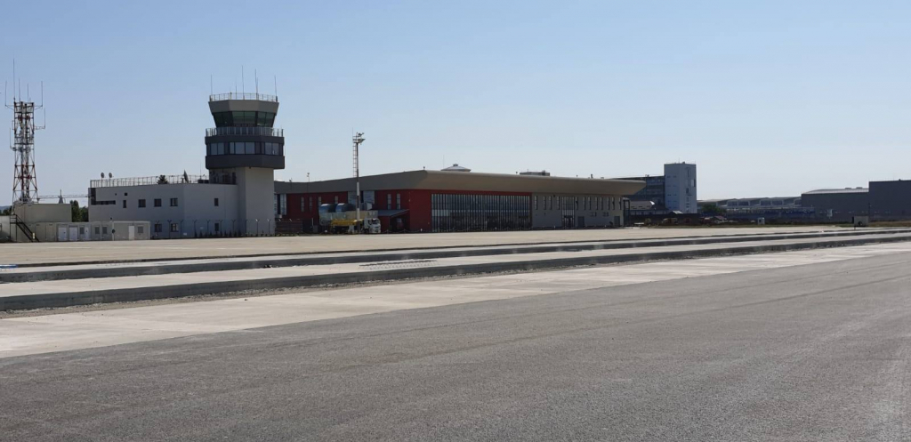 Lucrările la pista Aeroportului Bacău, la final