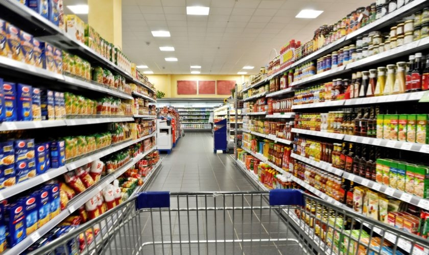 Febra cumpărăturilor a continuat și după Sărbători. Afacerile din comerţul cu amănuntul au accelerat în ianuarie, cu o creştere de peste 11%