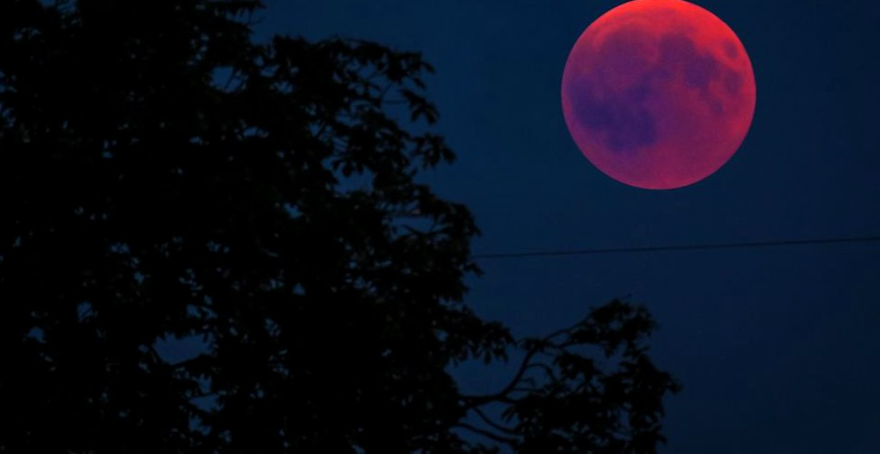 26 mai, ziua cea mai periculoasă din an. Eclipsă totală de Lună și Luna Sângerie