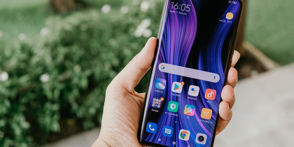 Telefonul mobil are aproape 50 de ani