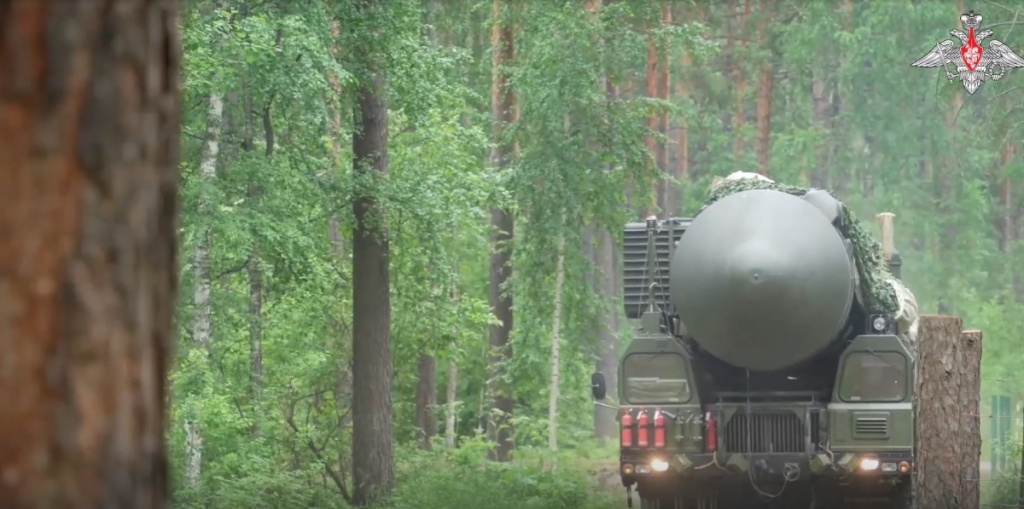 Consilierul lui Putin cere lansarea bombelor nucleare în Ucraina și atacarea Germaniei