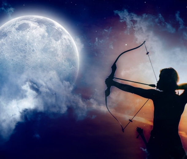 Luna Nouă în Săgetător. Ultima eclipsă a anului 2021