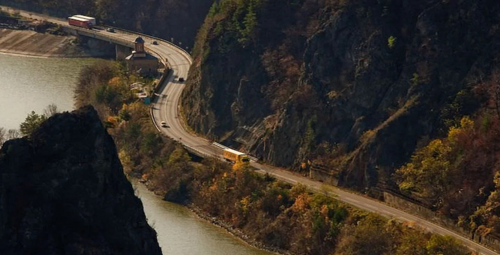 Ce este Autostrada Antichității. Cel mai frumos și periculos drum din România, construit de daci, finalizat de austrieci