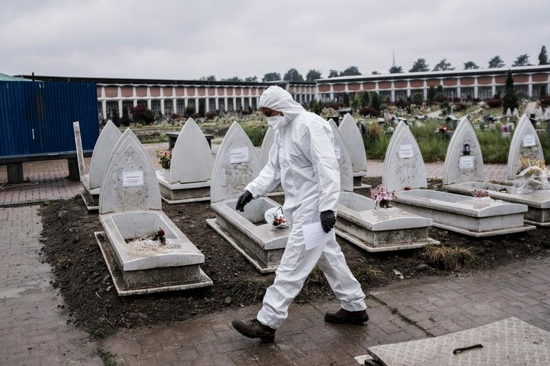 DEZASTRU - „Așa ceva, cu foarte mulți decedați peste tot în zona morgii, s-a mai întâmplat numai la Revoluție”